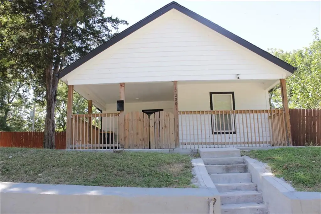 2230 Brighton Avenue, Kansas City, MO 64127 - #1