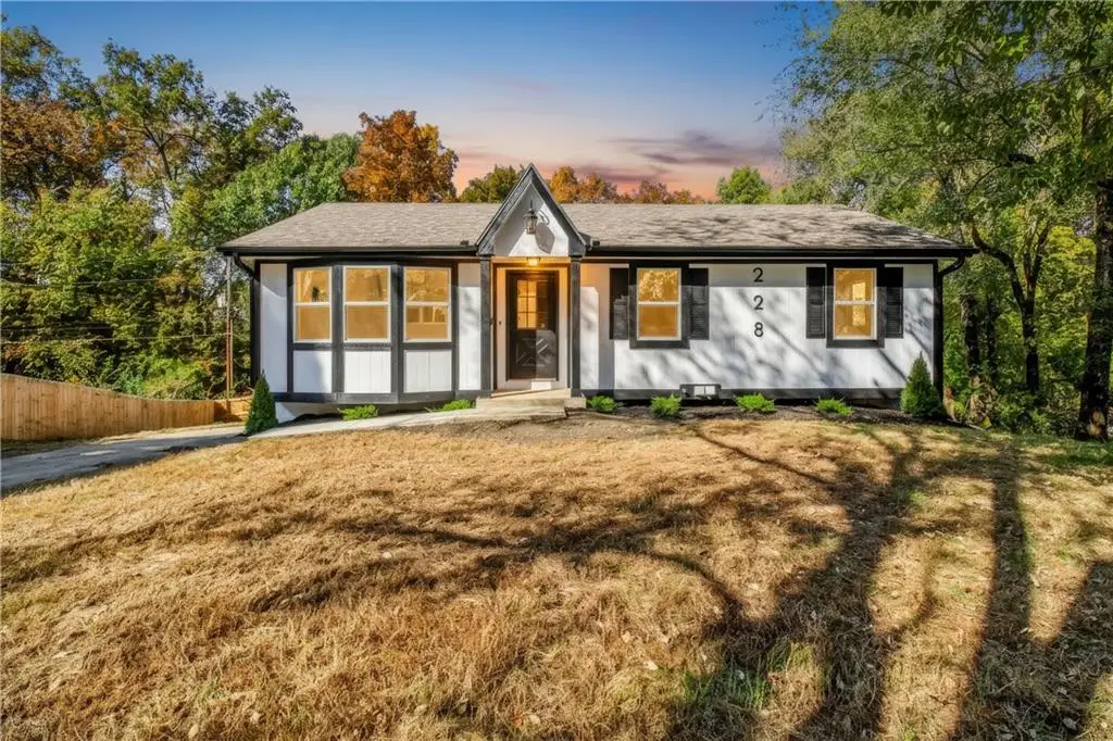 228 SE 101st Road E, Warrensburg, MO 64093 - #1