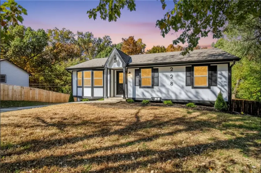 228 SE 101st Road E, Warrensburg, MO 64093 - #2