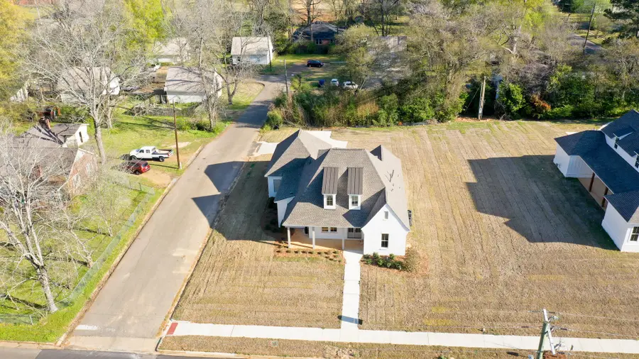 300 Scales St, Starkville, MS 39759 - #3