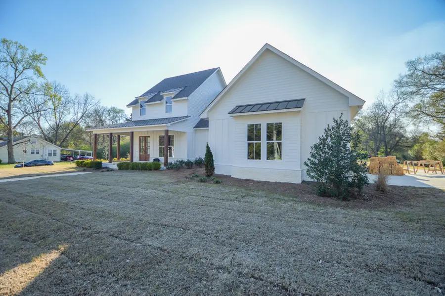 314 Louisville St, Starkville, MS 39759 - #2