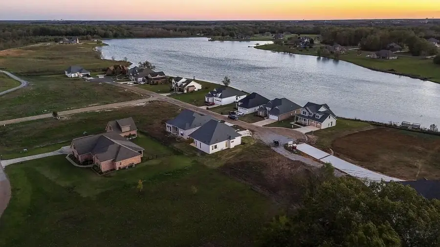 28 Breezeway Cove, Columbus, MS 39701 - Image #2