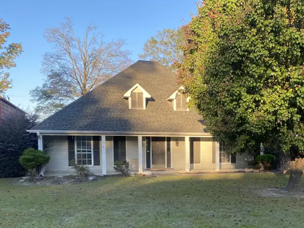 311 Lawrence St, Caledonia, MS 39740