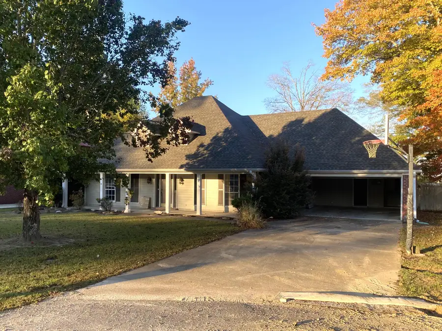 311 Lawrence St, Caledonia, MS 39740 - Image #2