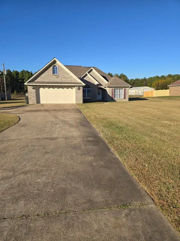 373 Renon Ln, Caledonia, MS 39740