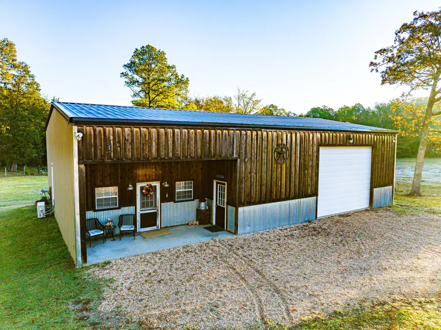 852 Windy Ridge Rd, West Point, MS 39773 - Image #2