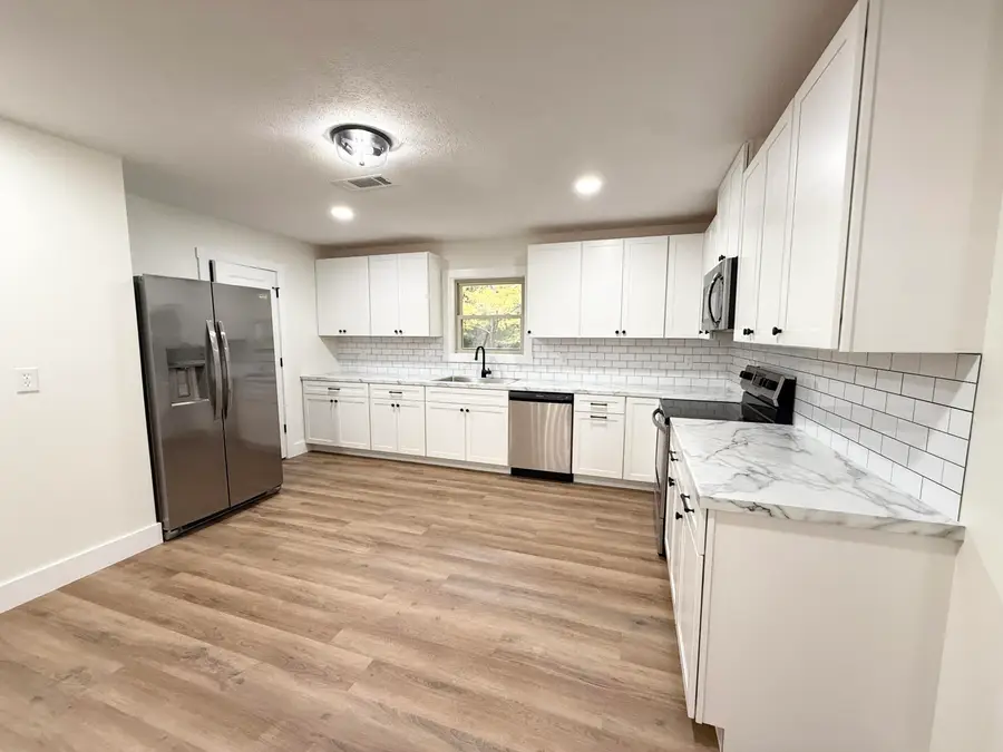 199 Oakridge Cir, Columbus, MS 39705 - Image #3