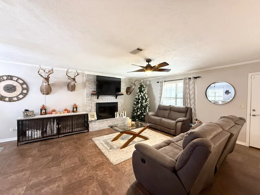 364 Pinewood Drive, Columbus, MS 39702 - Image #3