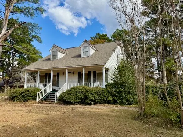 64 Meadowview Dr, Louisville, MS 39339