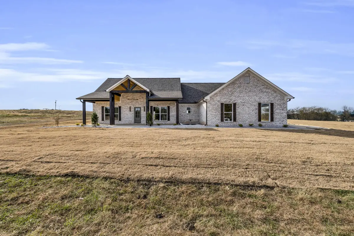 49 Billy Casper Dr, Columbus, MS 39701 - Image #1