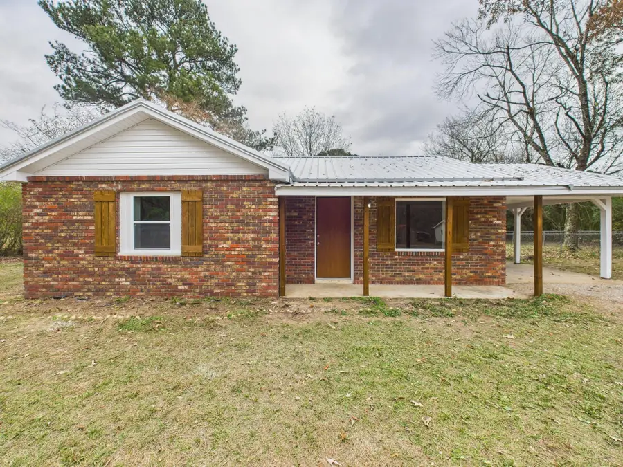 262 Center Rd, Columbus, MS 39702 - Image #2