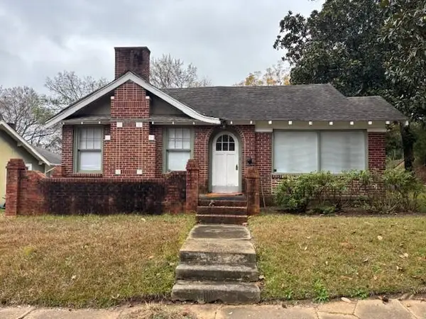 1102 10th Ave, Columbus, MS 39701