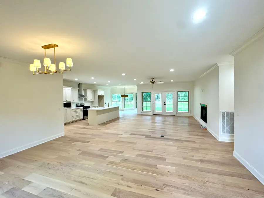 159 Lenox Ln, Columbus, MS 39702 - Image #3