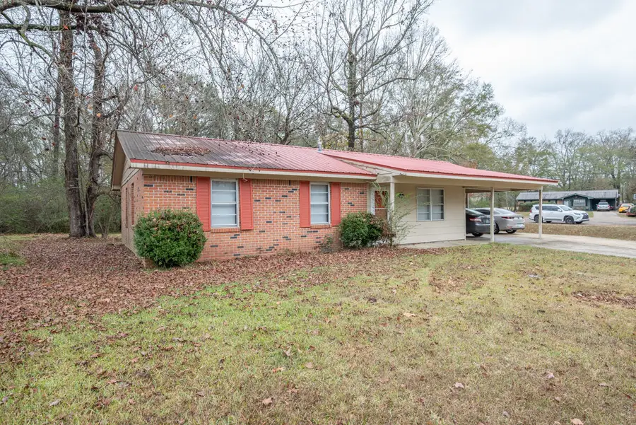 222 Lone Oak Park, West Point, MS 39773 - Image #3
