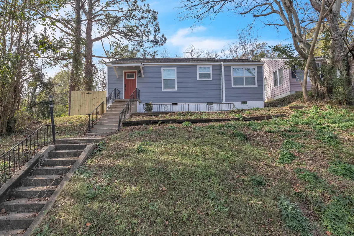 811 11th St, Columbus, MS 39701 - Image #1