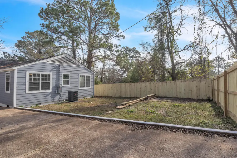 811 11th St, Columbus, MS 39701 - Image #2