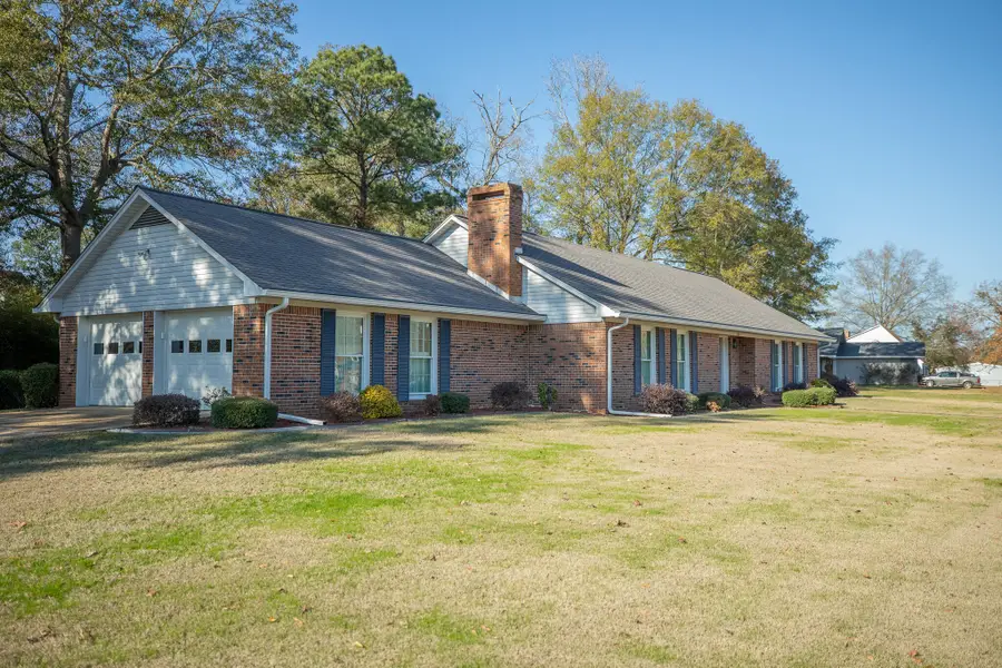 389 Mapleview Rd, West Point, MS 39773 - Image #2