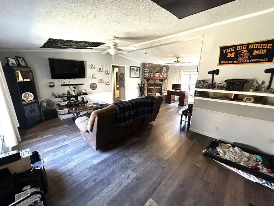 145 Brownlee Dr, Columbus, MS 39705 - Image #2