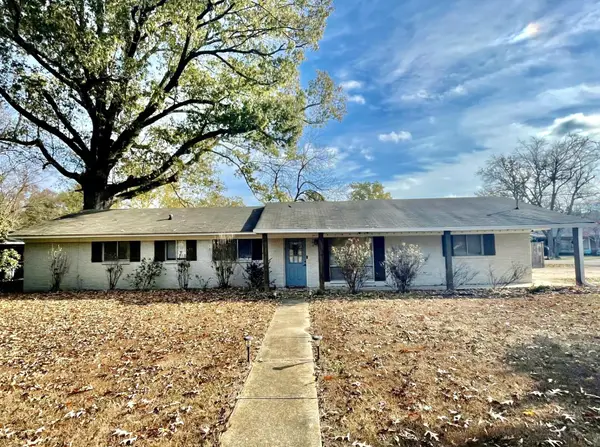 704 Aspen Rd, Starkville, MS 39759