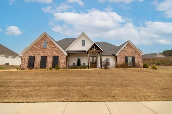 250 Turnberry Lane, Starkville, MS 39759