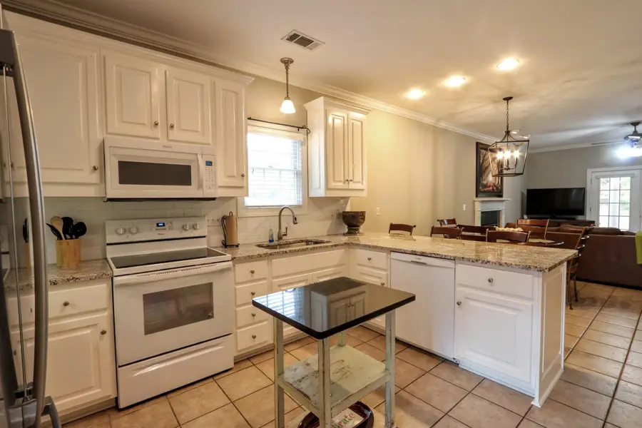 43 Garden Cv, West Point, MS 39773 - Image #3