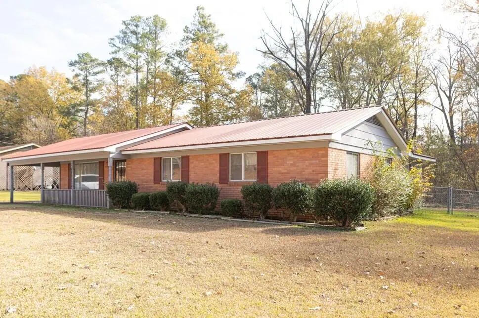 2505 Maple Dr, Starkville, MS 39759 - Image #1
