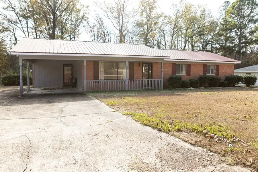 2505 Maple Dr, Starkville, MS 39759 - Image #2