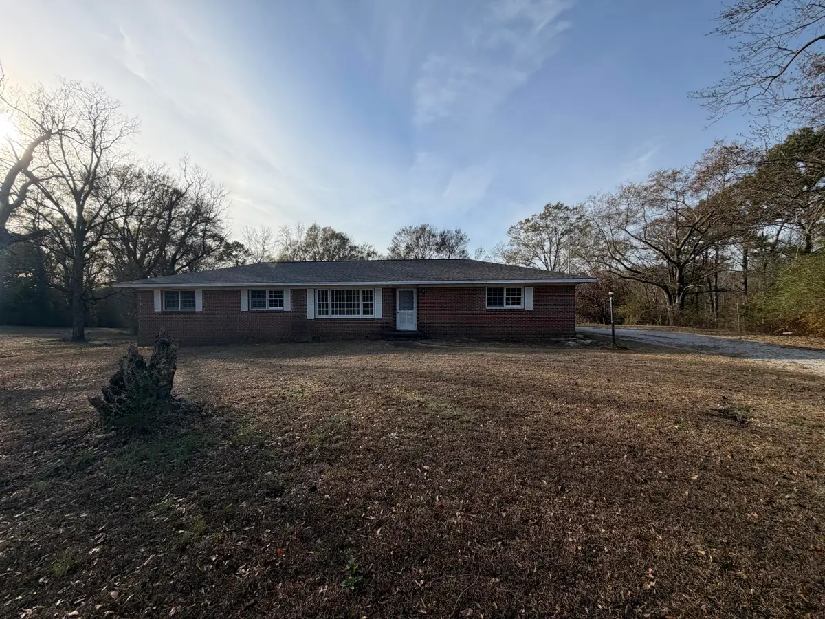 965 Jessie O White Road, Gordo, AL 35466 - Image #1