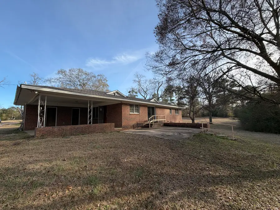 965 Jessie O White Road, Gordo, AL 35466 - Image #2