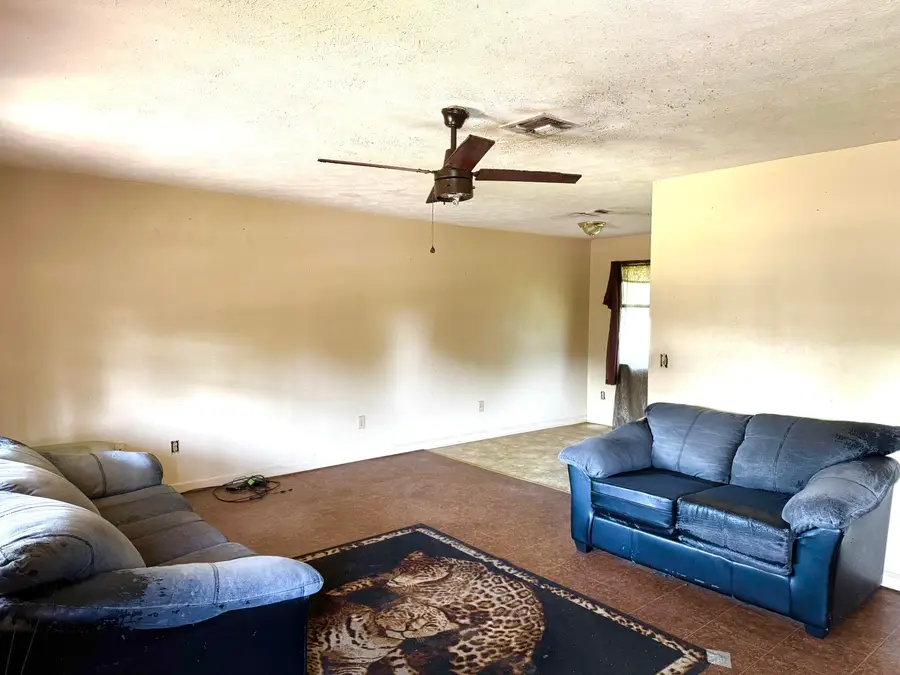 630 22nd St S, Columbus, MS 39701 - Image #2