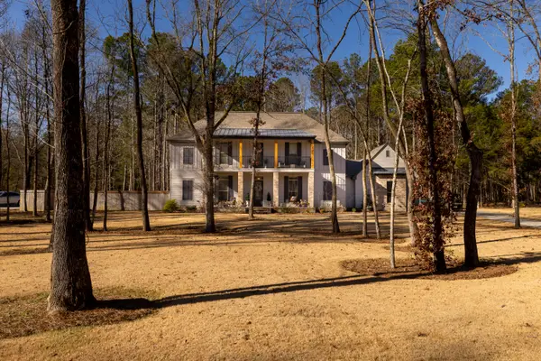 111 Bendabout Ln, Starkville, MS 39759