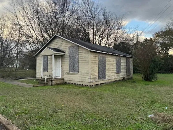 1804 3rd Ave, Columbus, MS 39701