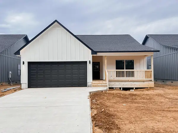 230 Sylvan Rd, Columbus, MS 39702