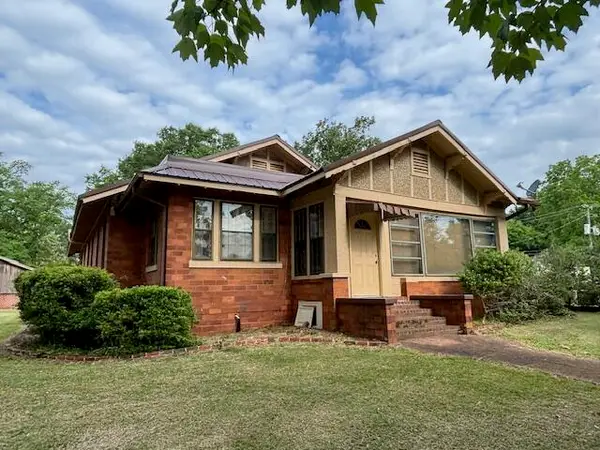 420 Lawrence, Macon, MS 39341