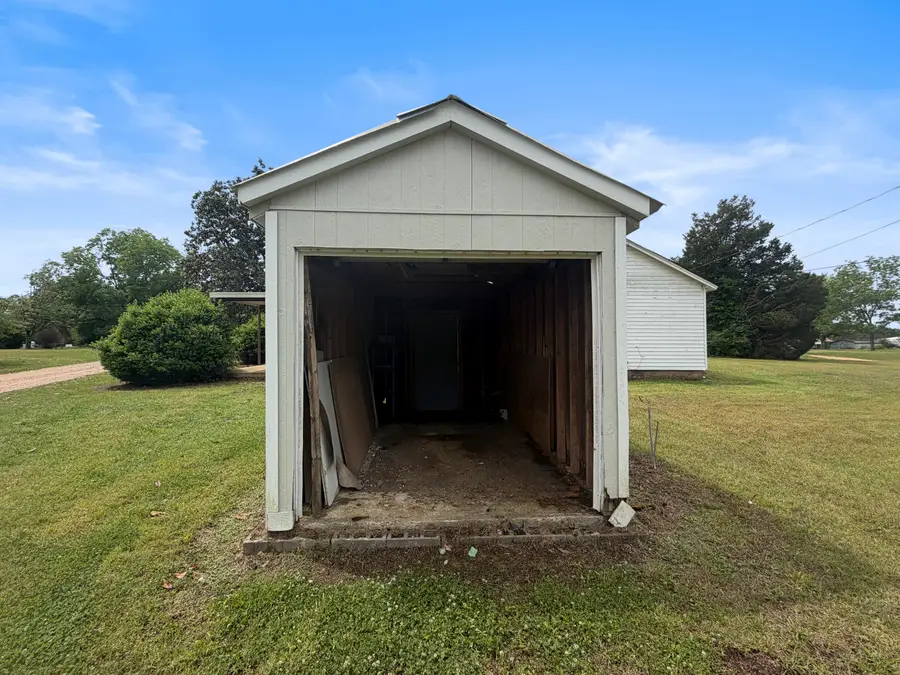 246 Cole, Columbus, MS 39702 - #3