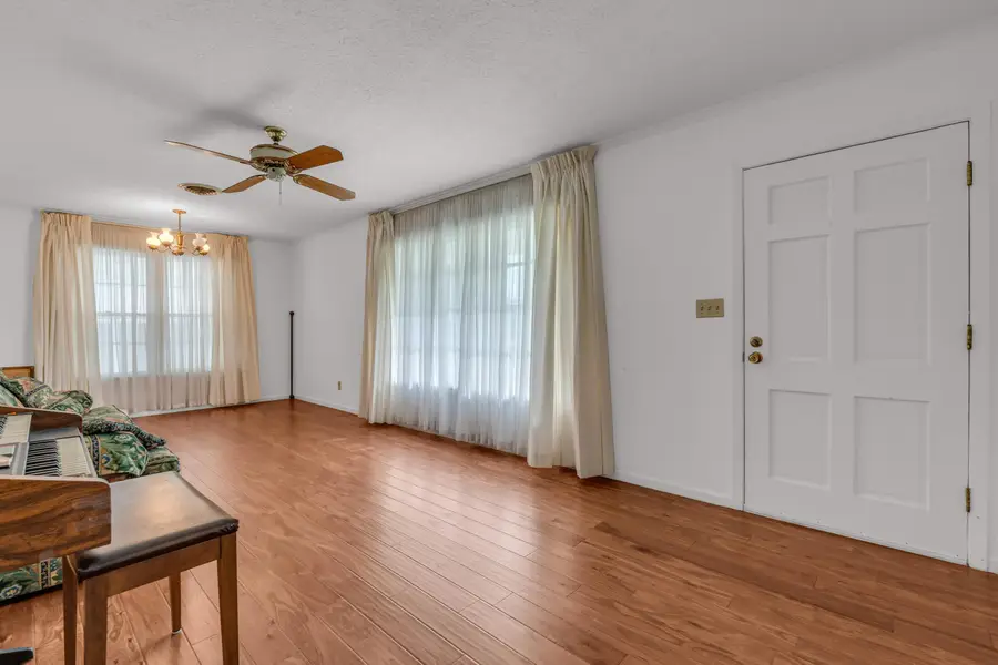 205 Eastwood, Columbus, MS 39702 - #3