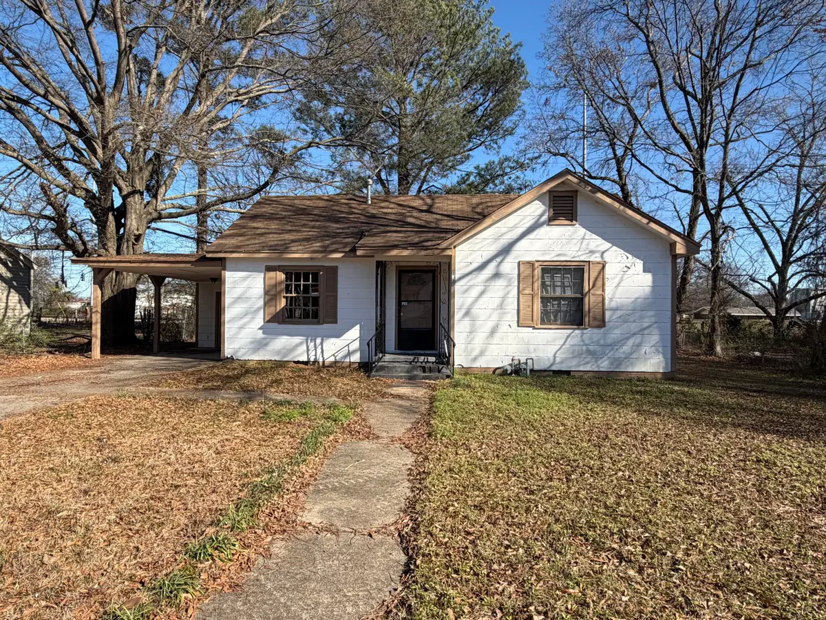 1324 15th St, Columbus, MS 39701 - Image #1