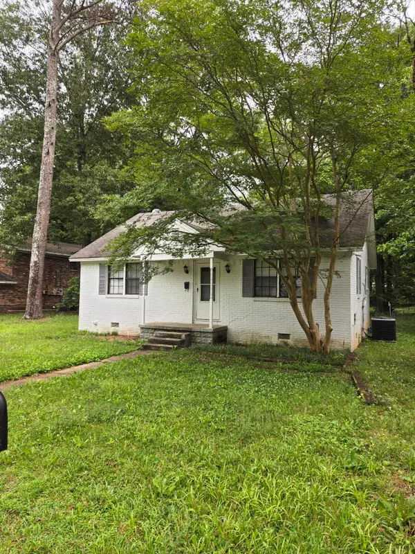 203 Lindbergh, Starkville, MS 39759