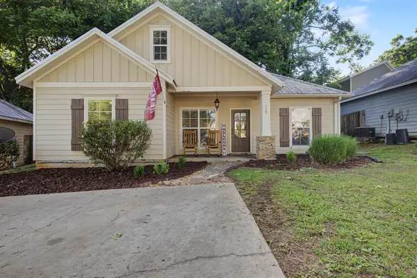 112 Roberts Cove, Starkville, MS 39759