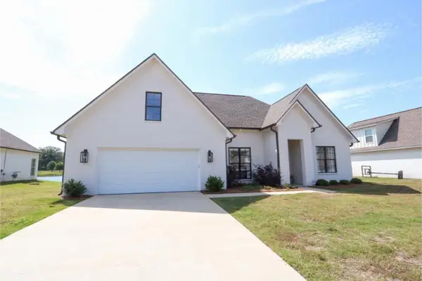170 Ridgeway, Starkville, MS 39759