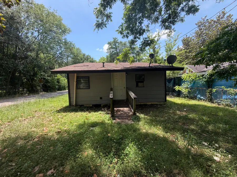 231 Byrnes, Columbus, MS 39701 - #2
