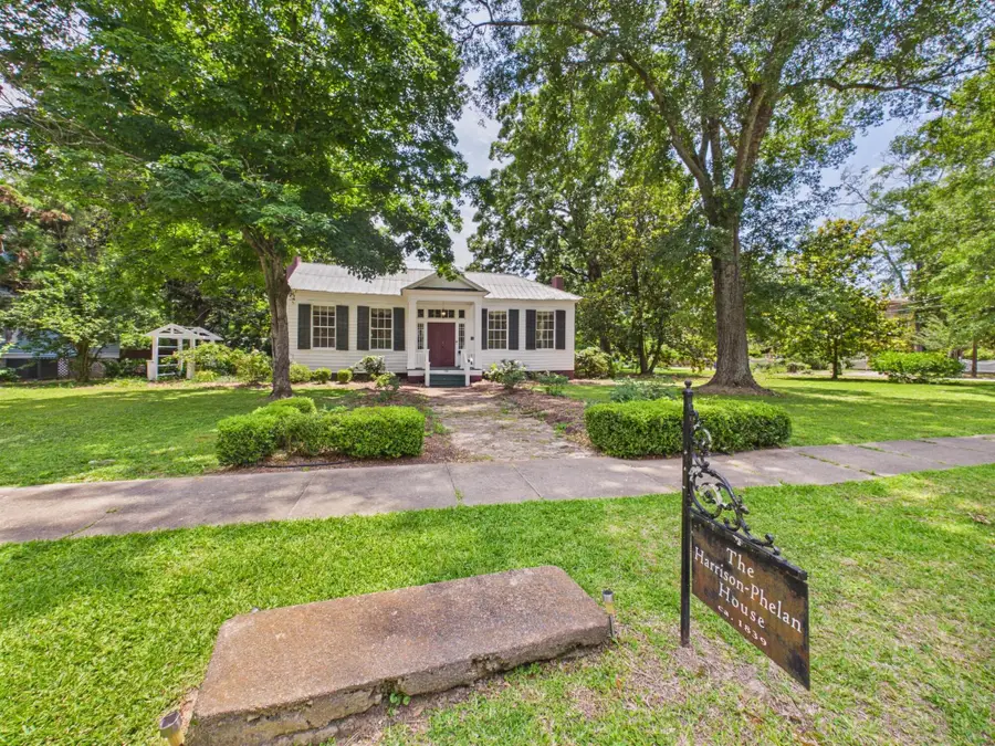 519 W Monroe, Aberdeen, MS 39730 - #3