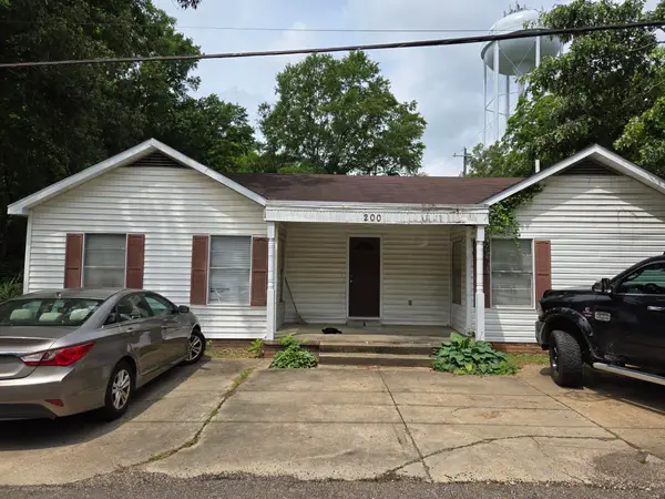200 Lindbergh, Starkville, MS 39759