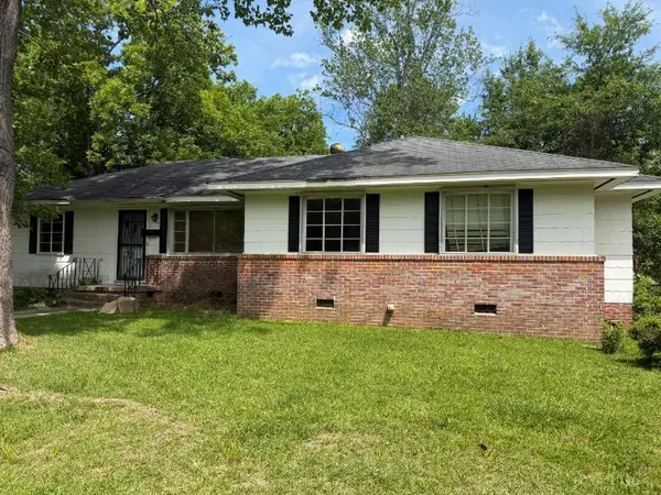 170 Meadow, Starkville, MS 39759