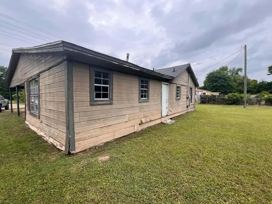 1012 Moss, Columbus, MS 39701 - #2