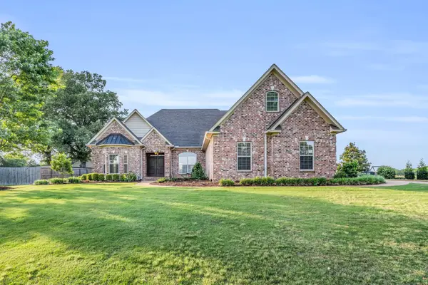 65 Freestone, Columbus, MS 39701