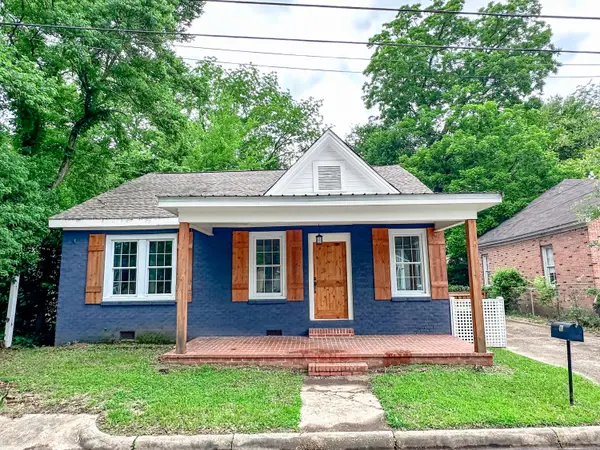 418 9th St, Columbus, MS 39701