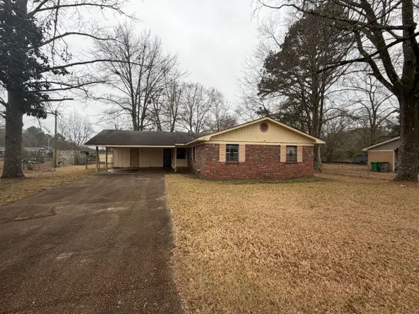 212 Rebecca Ln, Columbus, MS 39702