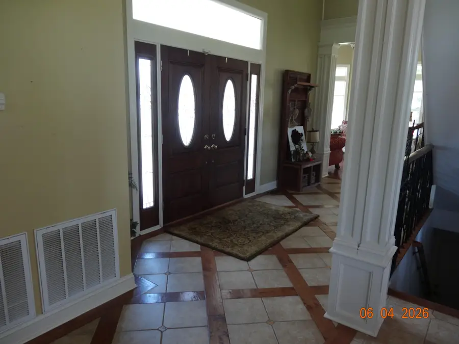 11373 Ms-69, Columbus, MS 39702 - #3