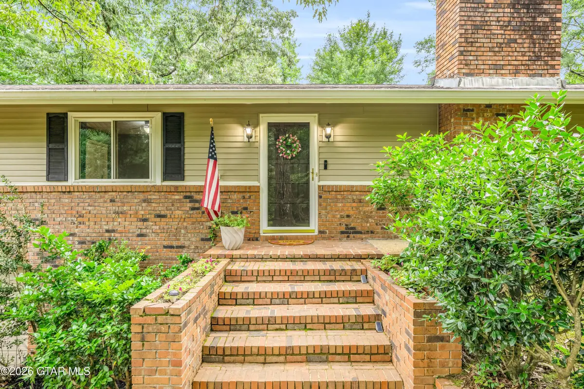 122 Davis Woods, Columbus, MS 39705 - #1